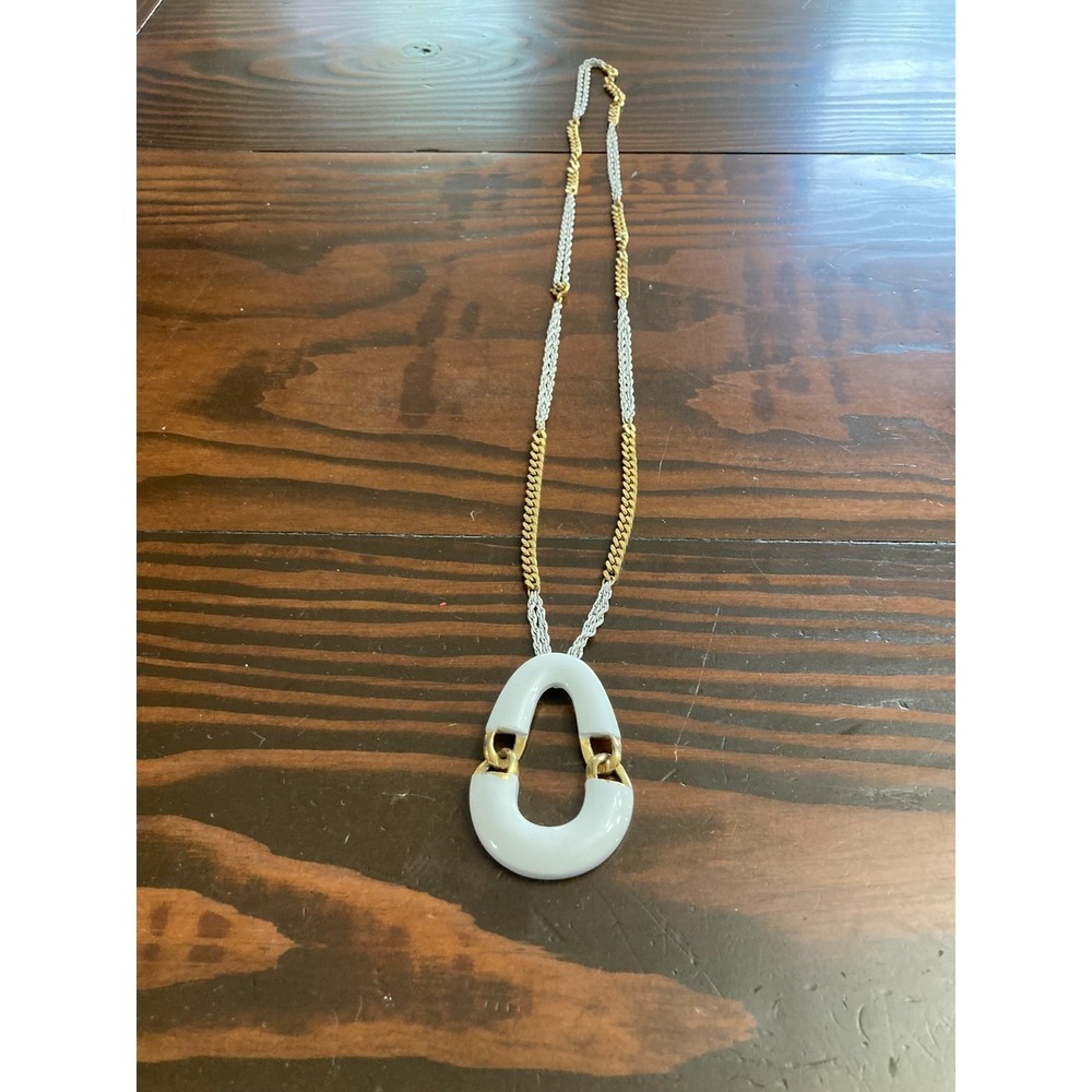 Vintage Crown Trifari White Gold Plated Chain‎ Necklace Jewelry